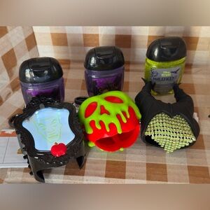 NWT B&BW(3)Disney Villain Evil Queen and Maleficent Pocketbac Holder & Refills